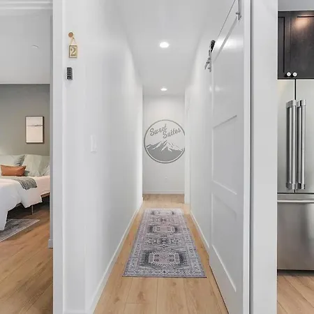 Jimi'S Sweet Suite - 84 Walkscore